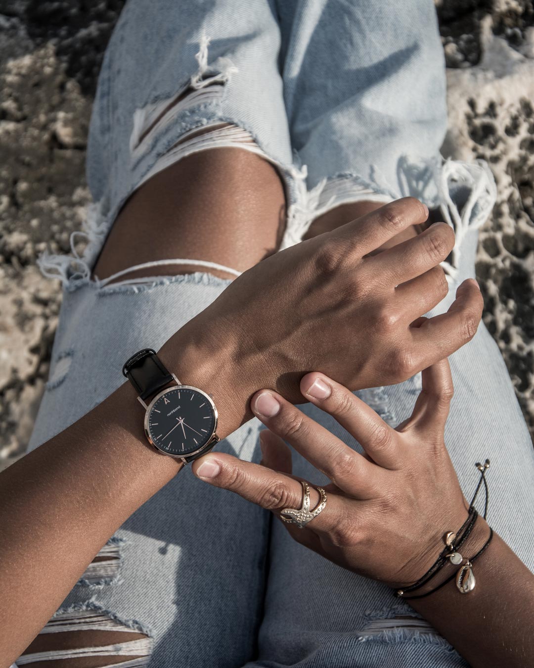 noir watch black